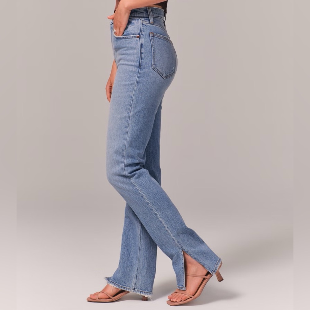 Abercrombie & Fitch 90’s Relaxed High Rise Jean